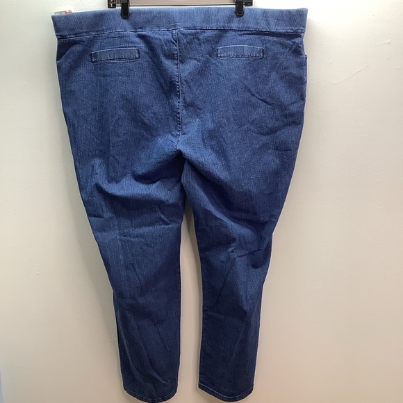 Chic Size 26W Women’s Easy Fit  Elastic Waist  Pull On Pant. New With Tags. - Picture 5 of 11